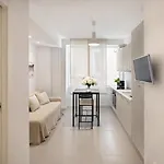Marchese 25 * Bari